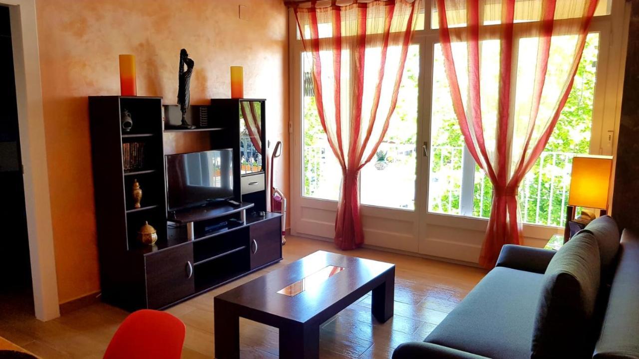 Leroy Apartment Емпуріабрава Екстер'єр фото
