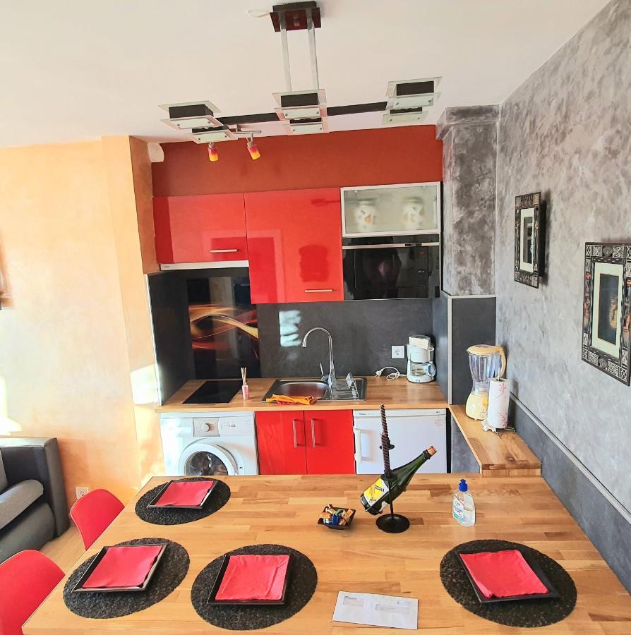Leroy Apartment Емпуріабрава Екстер'єр фото